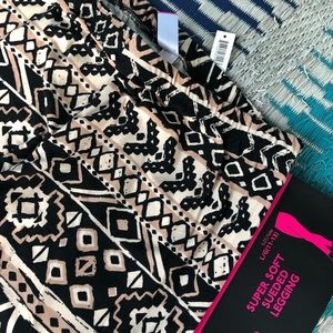 NWT TRIBAL AZTEC JUNIORS LEGGINGS LARGE 11/13